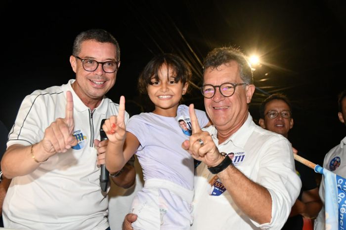 “O trabalho transforma vidas”, diz Laércio durante carreata no Orlando Dantas