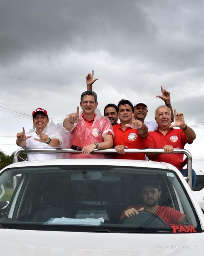 Rogério Carvalho percorre Centro-Sul de Sergipe e garante que, ao lado de Lula, vai restabelecer a dignidade do povo