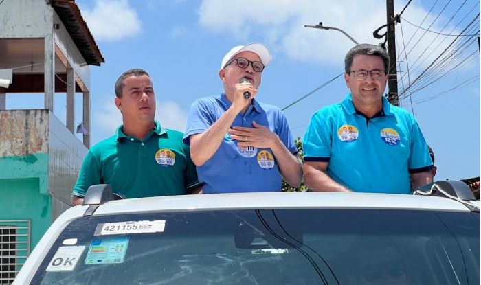 Luiz Roberto realiza carreatas em Socorro e Santa Maria ao lado do prefeito Edvaldo Nogueira