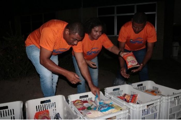 Mesa Brasil Sesc arrecada alimentos em evento promovido pelo Sebrae