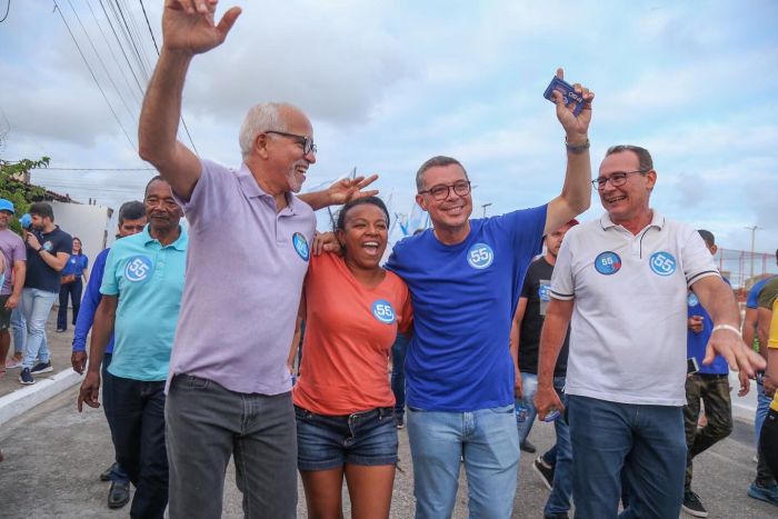 Fábio Mitidieri volta ao bairro 17 de Março paraconversar com os moradores
