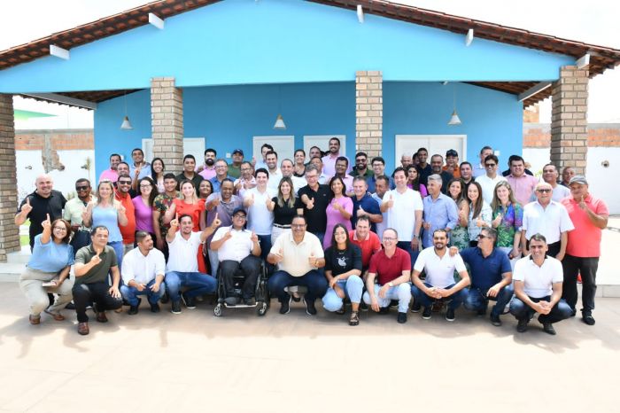Laércio retorna aos municípios para agradecer à população pela vitória
