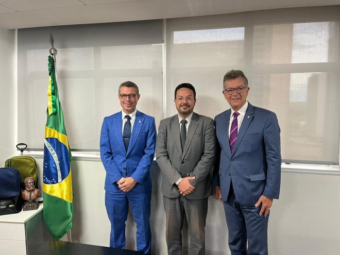 No FNDE, Fábio e Laércio pedem liberação de recursos para educação