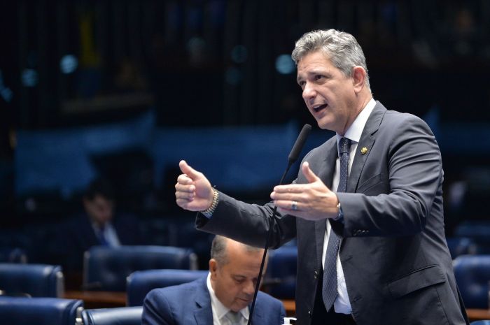 Rogério Carvalho destaca importância da intervenção federal no DF