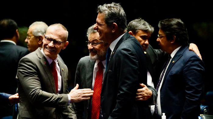 Rogério Carvalho é eleito 1° secretário do Senado