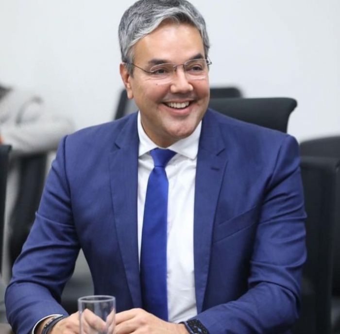 Sérgio Reis assume cadeira na Assembleia Legislativa de Sergipe
