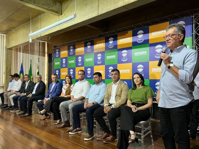 Senador Laércio Oliveira reforça compromisso com a geração de empregos em solenidade de contratação de trabalhadores