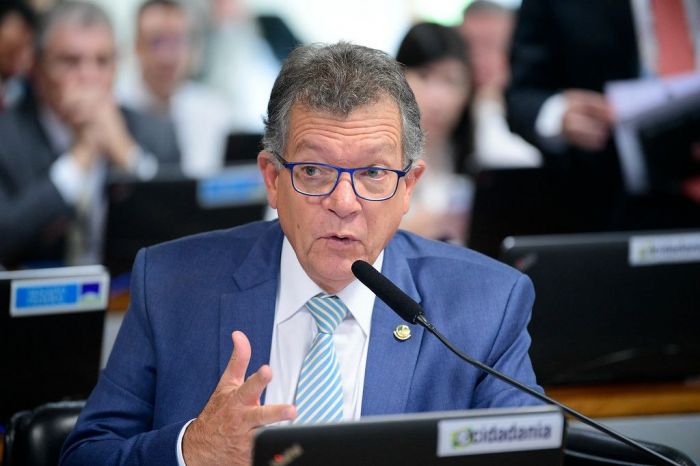 Apedido de Laércio, presidente da Petrobras deve explicar nova política de preços no Senado