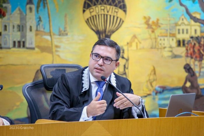 Conselheiro reitera preocupação com municípios que podem perder recursos do Fundeb