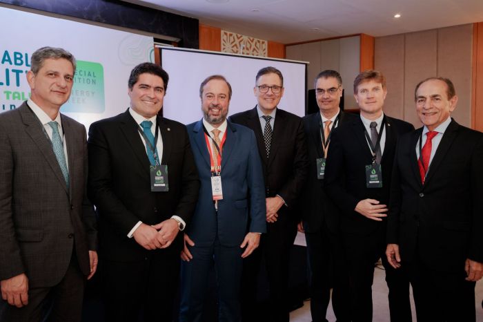 Senador Rogério Carvalho debate sobre biocombustíveis sustentáveis em seminário na Índia