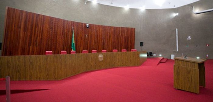 TSE julga novas ações contra Lula e Bolsonaro a partir de terça (10)