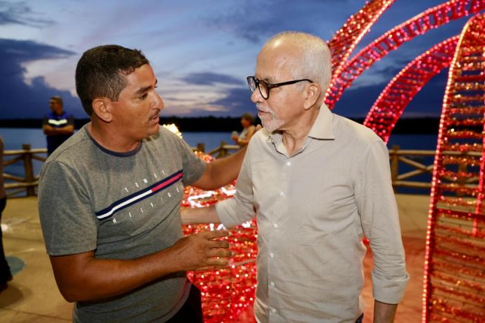 Prefeito Edvaldo acende as luzes do Natal Iluminado na Orla Pôr do Sol, no Mosqueiro