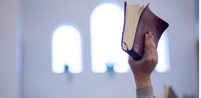 Igrejas pentecostais e neopentecostais lideram crescimento religioso no país