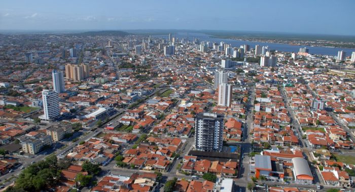 PIB municipal mostra descentralização econômica em 2021. Aracaju se afasta da média nacional