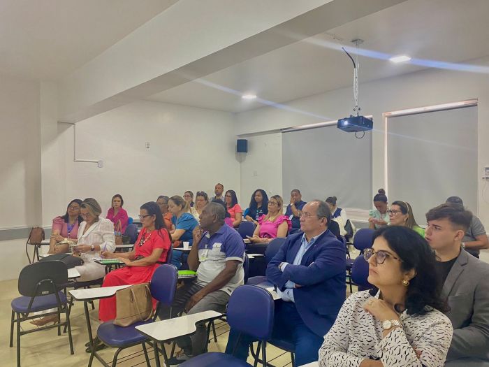 Saúde discute implementação do piso nacional da enfermagem junto à rede filantrópica de Sergipe