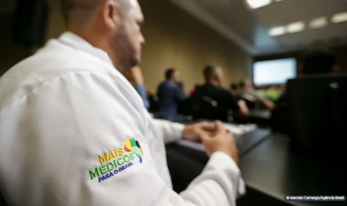 Número de profissionais que atuam no Mais Médicos aumenta 105% em 2023