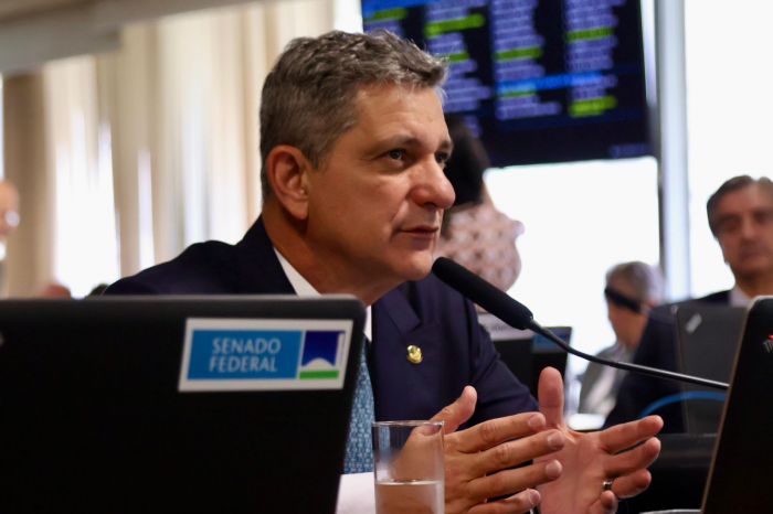 Senador Rogério Carvalho defende ressocialização e critica PL que endurece penas