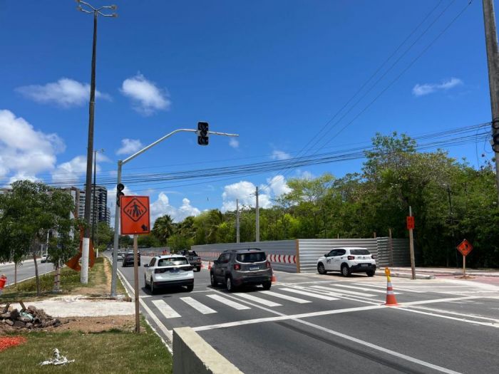 Semáforos na Beira-Mar entram em funcionamento a partir de segunda-feira, 27