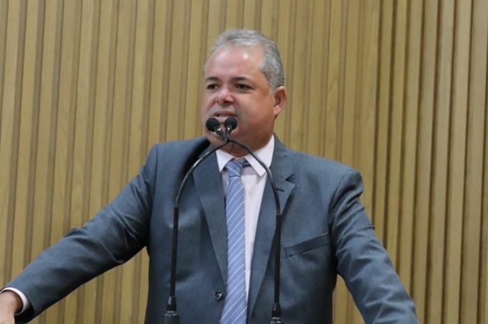 Rodrigo Fontes propõe solução para pagamento dos rodoviários por meio dos subsídios
