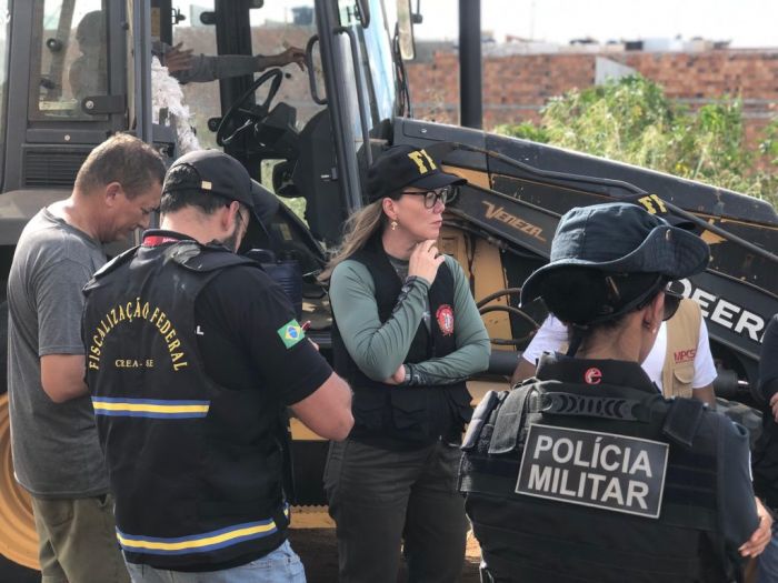 FPI/SE detecta produção irregular de carvão, loteamento sem licença e desertificação em Canindé de São Francisco