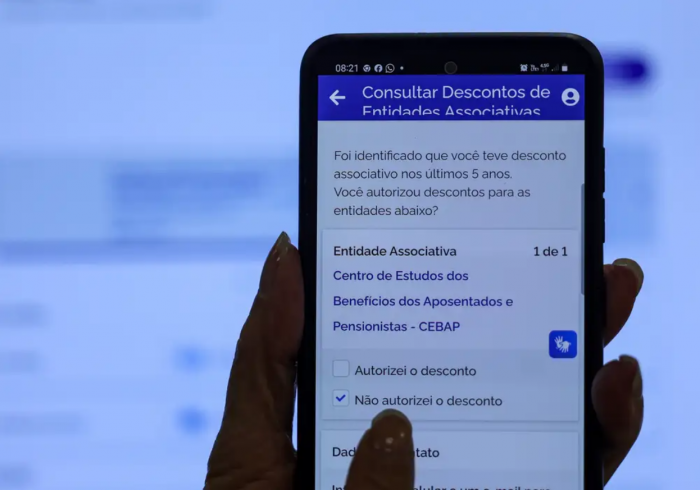 Segurados do INSS podem pedir devolução de descontos ilegais