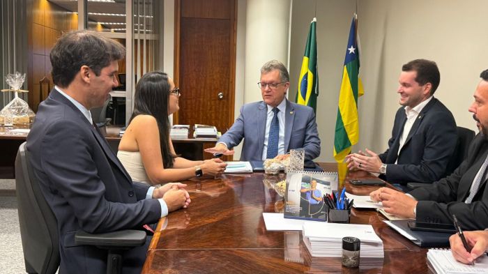 Senador Laércio reforça apoio aos municípios durante a Marcha dos Prefeitos em Brasília